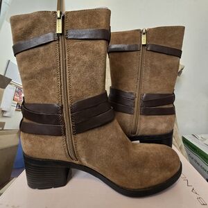 Bandolino Suede Boots (Size 7)